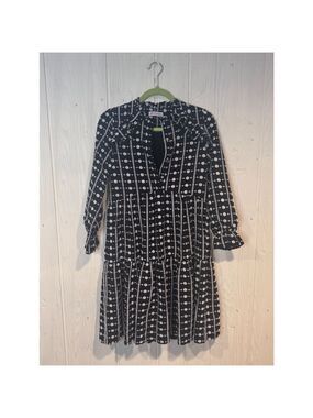 Minimal Black and White Tiered Dress Size 12